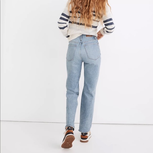 Madewell The Perfect Vintage Straight Jean in Reinhardt Wash - Picture 3 of 9